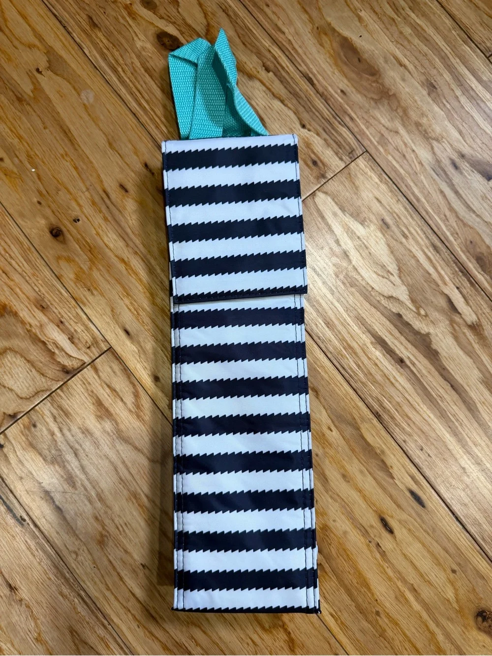 thirty-one Navy and White Wave Bottle Thermal